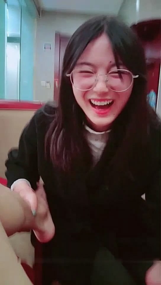 贵州师范学院刘X娟带作业本和男友开房