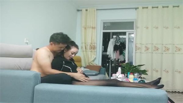 今晚约操外围马尾辫风骚御姐